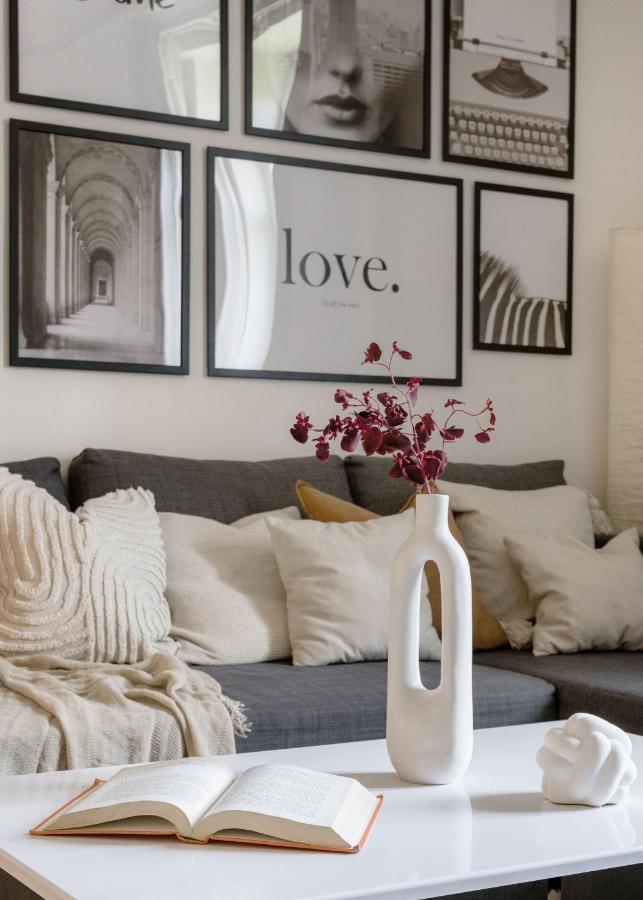 Casadeco Inspired Minimalist W/ New York Cafe Views Apartament *