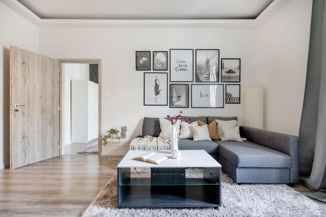 Casadeco Inspired Minimalist W/ New York Cafe Views Apartament Budapeszt